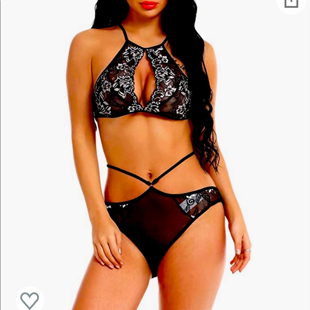Lingerie set